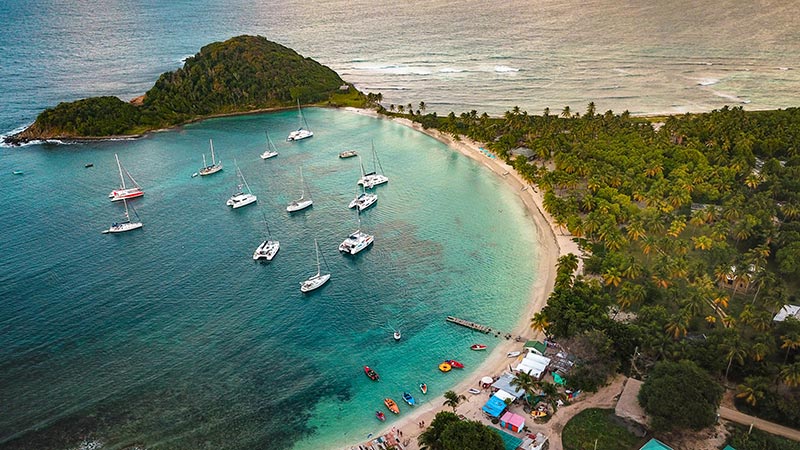 BEQUIA / MAYREAU (Navigeringstid 4 tim)